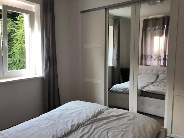 Velden View Ferienwohnung Mit Grosser Sonnenterrasse Und See- Und Karawankenblick 벨덴암워스에르시 외부 사진